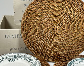 Vintage rattan place mats, set of 4, basketwork under plates, boho natural tableware