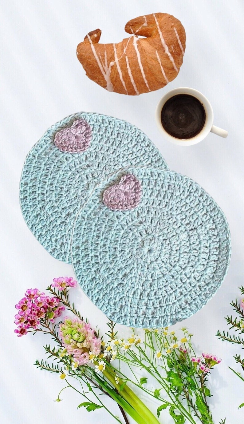 MADE TO ORDER Crocheted placemat mint and lilac with hearts image 5