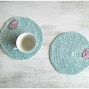 MADE TO ORDER Crocheted placemat mint and lilac with hearts image 4