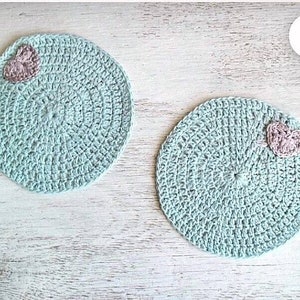 MADE TO ORDER Crocheted placemat mint and lilac with hearts image 6