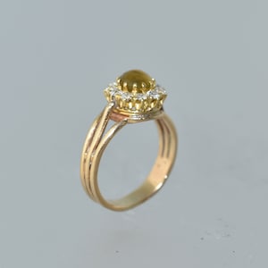 Vintage 14k Yellow Chrysoberyl Gold CAT'S EYE and Diamond Ring Size 4.5