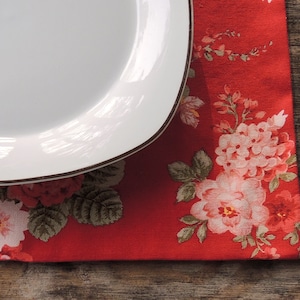 Red Floral Lined Placemats Set of 4 Home Accents, Table Center Piece Table Mats Custom Order