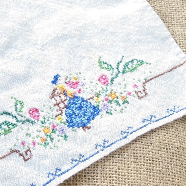 Embroidered Colonial Lady in Garden Vintage Table Runner, French Farmhouse, Cottage Chic, Shabby Chic