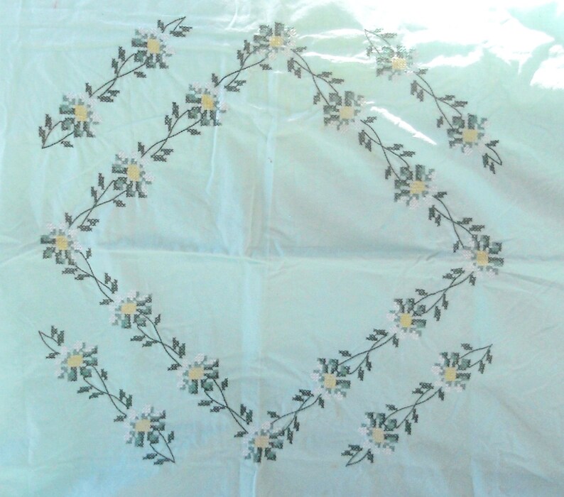 Vintage Square Embroidered Tablecloth With Matching Napkins Etsy