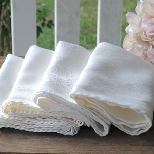 Cream Roses Damask Dinner Napkins Set of 4 Vintage Table Linens 14 Square Napkins Tea Party Napkins image 4