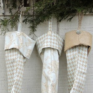 Blue Toile Heirloom Christmas Stocking, Made to Order, Choice of 1 of 3 Designs, Holiday Mantle Decor Custom Order zdjęcie 4