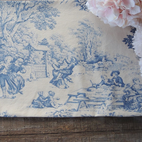 Toile Table Runner Blue and Cream Pastorale Table Decor Stof Festin Blue