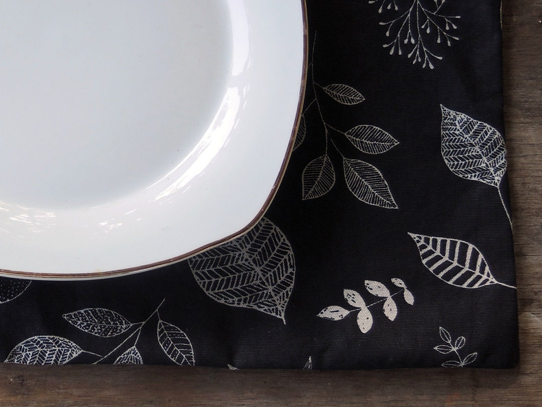 Black and Cream Leaf Toile Placemats Set of 4 Lined Placemats Black Cream Table Mats Etsy