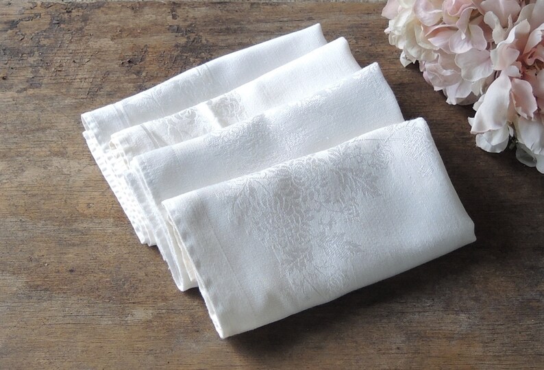 Cream Roses Damask Dinner Napkins Set of 4 Vintage Table Linens 14 Square Napkins Tea Party Napkins image 1