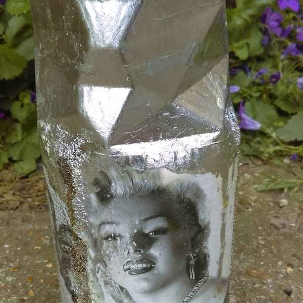 Marilyn Monroe verändert Flasche, decoupaged Flasche, Dekanter, von Hand dekoriert Flasche, shabby chic Flasche, Karafe, Silber und Cristal, Geschenk für Sie