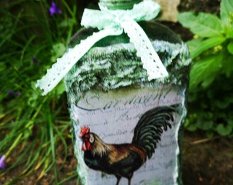 Rooster glass bottle, green bottle, Decanter, Carafe, Altered bottle, housewarming, squawk, table decor,home  decorations, hand decor