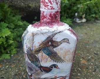 Wild ducks,gift for hunter, Christmas gift, wild animals, whisky bottle, Carafe, Decanter, Altered bottle,  sparkling bottle, housewarming