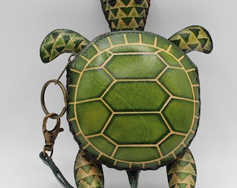 Handmade Leather Sea Turtle Coin Purse: Green Mini Animal Bag