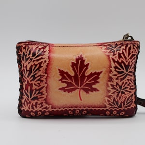 Monedero/cartera de cuero genuino hecho a mano con forma de hoja de arce