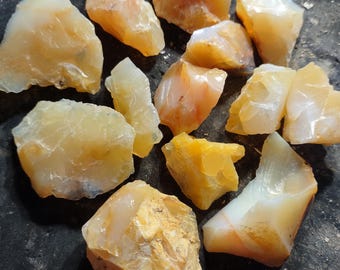 725 carats Oregon Butte Opal Tangerine Rough Assortment