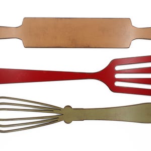 Rustic Kitchen Wall Decor: Wooden Utensils, Farmhouse Style