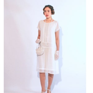 1920s day dress in off-white with short sleeves, 1920s flapper dress, Gatsby day dress, Downton Abbey dress, high tea dress, 1920s daywear