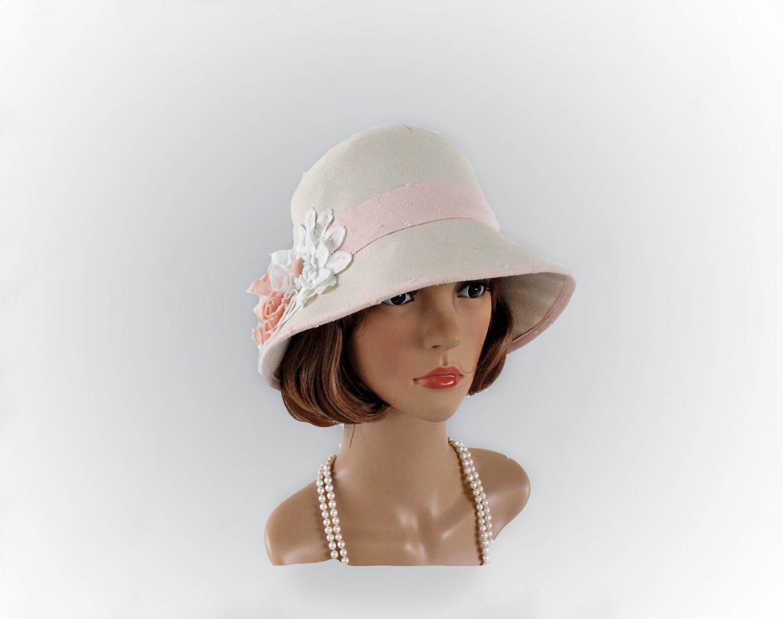 Cloche Hat in Natural Cotton and Peach 