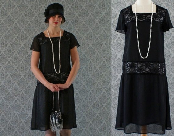 black flapper dress with sleeves