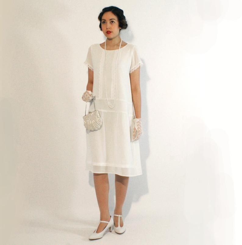 Downton Abbey Inspired Dresses     1920s day dress in off-white with short sleeves 1920s flapper dress Gatsby day dress Downton Abbey dress high tea dress 1920s daywear  AT vintagedancer.com