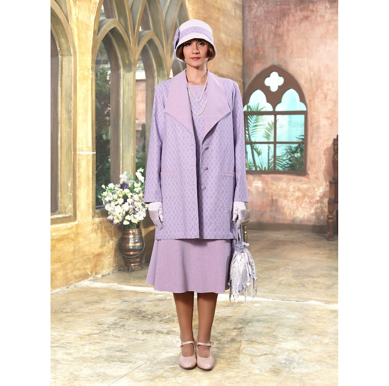 1920s Style Dresses, 1920s Dress Fashions You Will Love     1920s wing collar light purple cotton jacket Great Gatsby cotton jacket lavender flapper jacket lavender cotton jacket 20s cotton jacket  AT vintagedancer.com