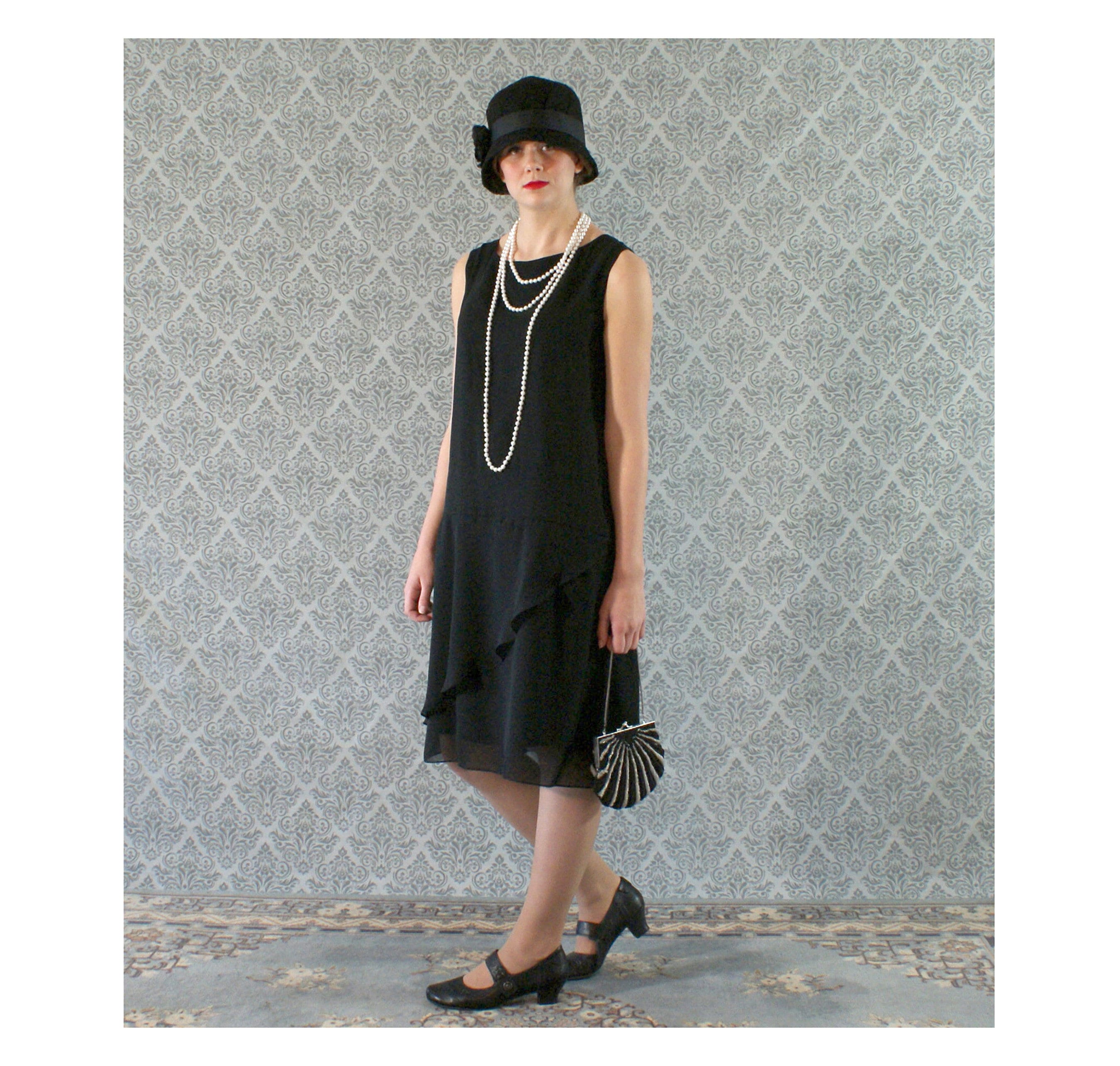 Black Chiffon Flapper Dress With a 