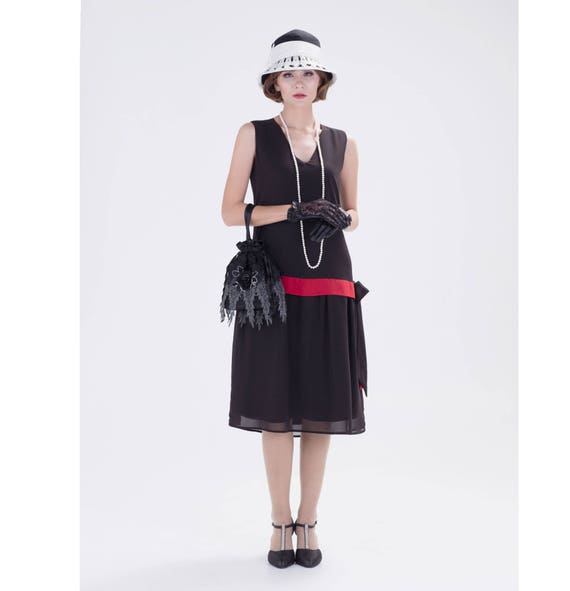 Sleeveless Black and Red Flapper Dress 