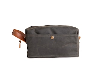 Water resistant mens toiletry bag for travel, Small waxed canvas dopp kit for men