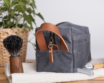 Rugged Waxed Canvas Dopp Kitl, Men's Travel Toiletry Bag for Outdoor Adventures & Gifts