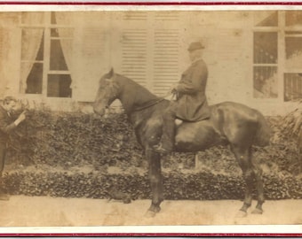 FREE SHIPPING WORLDWIDE! / 1890s Original Cabinet Card Occupational Photo Horseman & Horse Photographed w Antique Camera by a Photographer