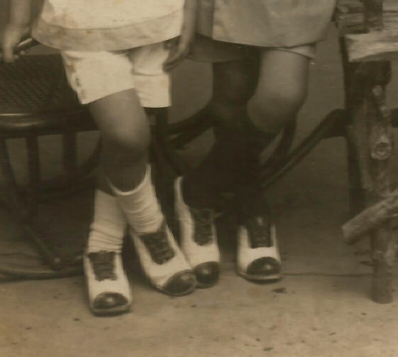 Valencia, Spain Adorable Original 1920s Spanish Rppc 3 Rich Siblings with 2 Colors Shoes by A FREE SHIPPING WORLDWIDE Vicente Crespo