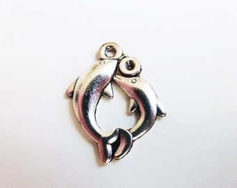 10 x Tibetan Silver Dolphin Charms Pendants Findings 20mm x 13mm Lead Free, Craft Supplies, Charms, UK Seller (CPX7094)
