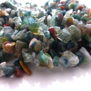 Green Indian Agate Chip Beads 31 Inch Strand, Craft Supplies, Jewellery Making, Beads, Gemstones, UK Seller (GB1023)