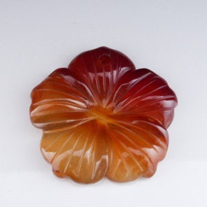 1 x 5-Petal Flower Carved Red Carnelian Focal Pendant 38mm x 38mm, Carnelian, Craft Supplies, Pendants, Gemstones, UK Seller (GB1021A)