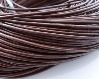 String en cuir véritable marron chocolat 5 mètres (5 m) x 2 mm, fournitures créatives, cordon, vendeur britannique (FFC5035)