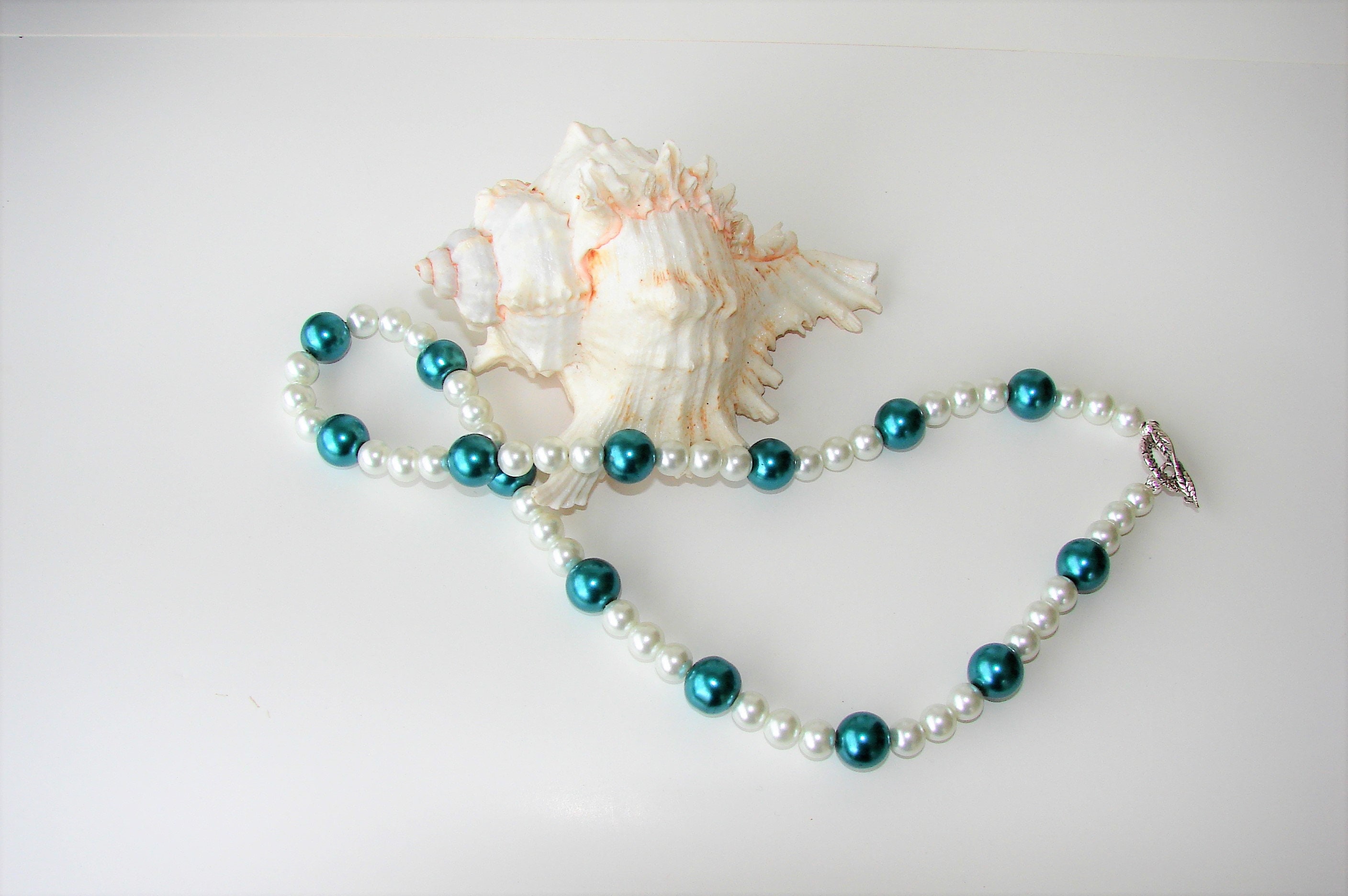 Ensemble De 3 Colliers En Perles - Turquoise, Multicolore Et Rose, Neuf Étiqueté !