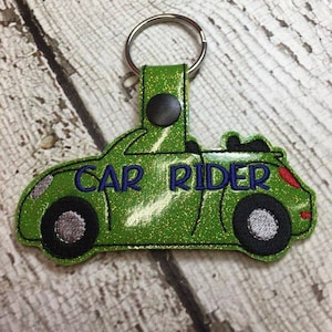 Voiture pilote - retour à l’école - Convertible - sac TAG dans le cercle - broderie numérique
