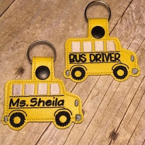 BLANK Schulbus und Schulbusfahrer - Back to School - Key Fob - digitale Stickmuster