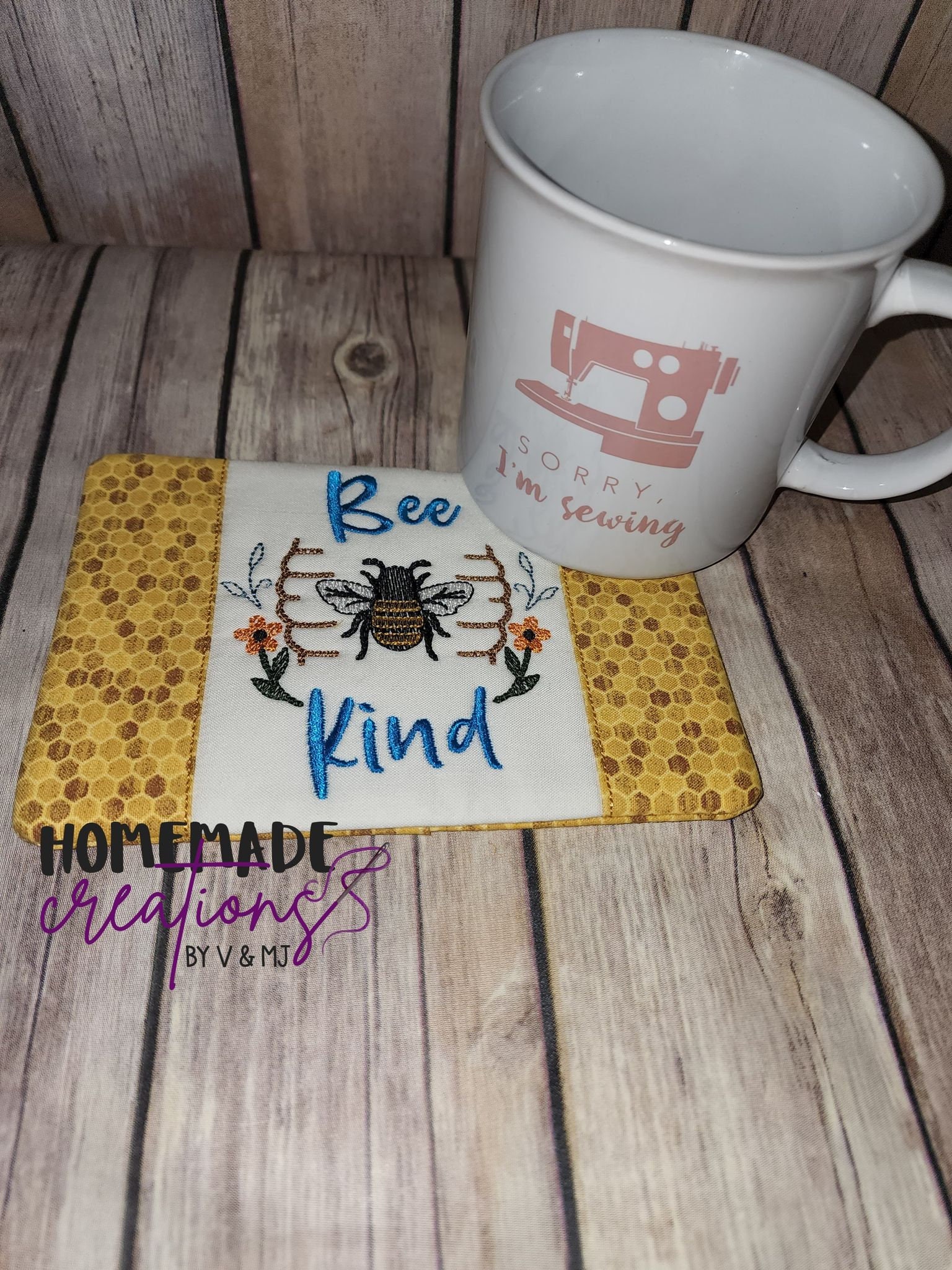 Sketch – Bee Kind – Mug Rug 5 x 7 ONLY – DIGITAL Embroidery Design