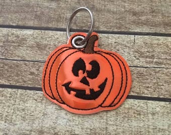 Jack O'Lantern nyckelring - 2 modeller - In The Hoop - Tryckknapps-/nitnyckelring - Digital broderidesign