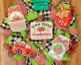 Farm Fresh Strawberries - Strawberry - Wreath Set - 4 x 4,  5 x 7, 6 x 10 and 8 x 12 Included  - 6 design SET - DIGITAL Embroidery Design