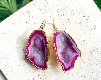 Wenen - Magenta Geode Drop Oorbellen, Geode Quartz Oorbellen