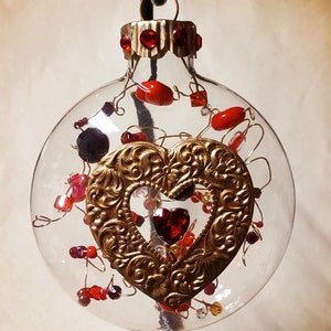Queen of Hearts Valentine Ornament