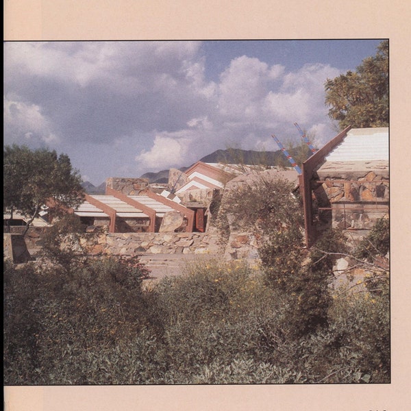 An Interpretive Guide: Taliesin West, In the Realm of Ideas. Illustrated. Taliesin West was Frank Lloyd Wright's winter home/studio. (33812)