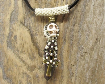 Ankh Hanger Howlite Skull Ketting Gothic Spirit of Peace Witchy Sieraden Metallic Crystal Bone Gold Symbool voor Protection Punk Halloween
