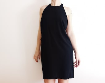 Robe courte noire à bretelles dos nu pour femme