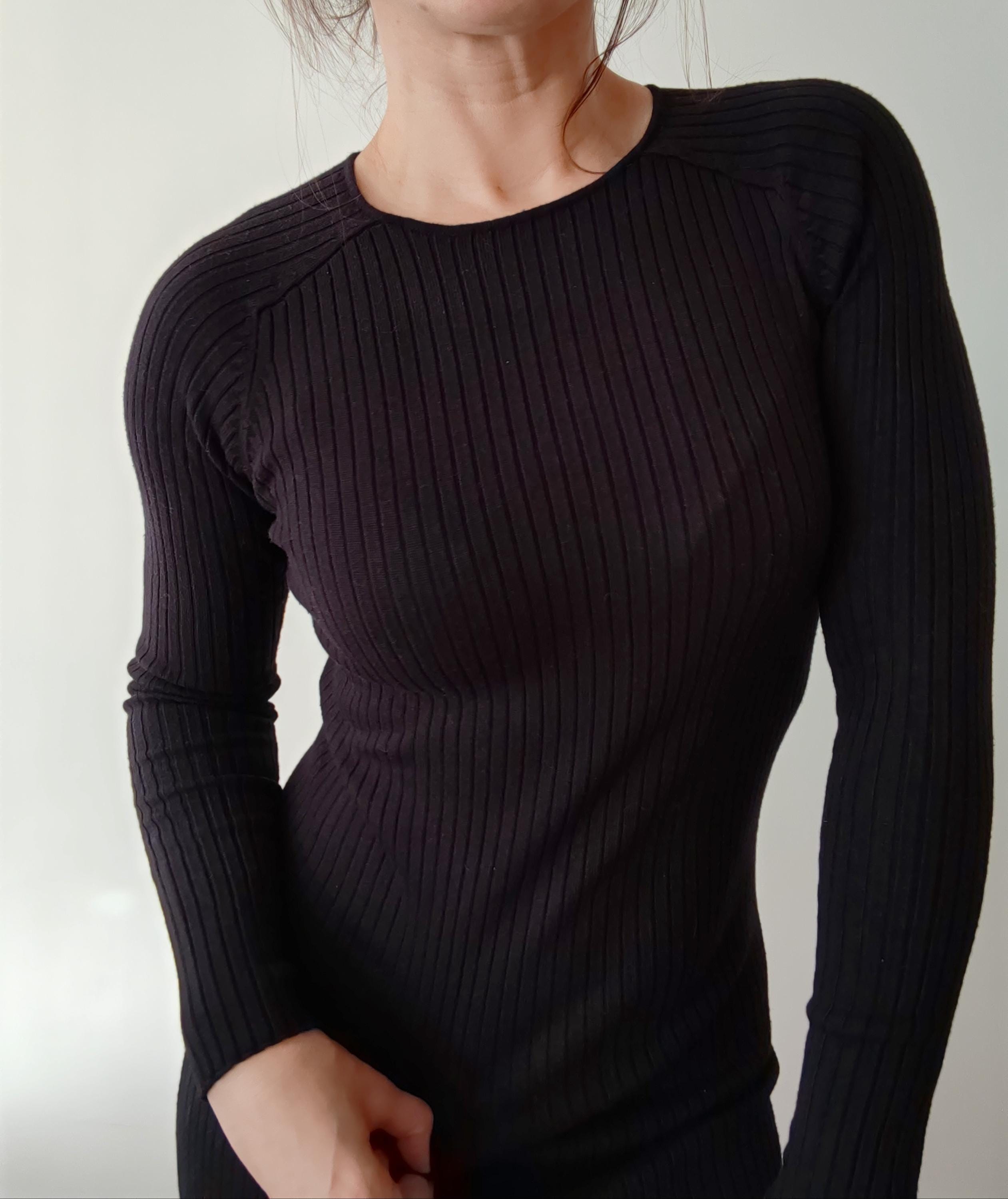 Ribbed Raglan Sleeve Bodycon dress in black. Ribbed long Sleeve Black dress. Black Bodycon dress. Ribbed Raglan Sleeve Bodycon dress in black. Ribbed long Sleeve Black dress. Black Bodycon dress.