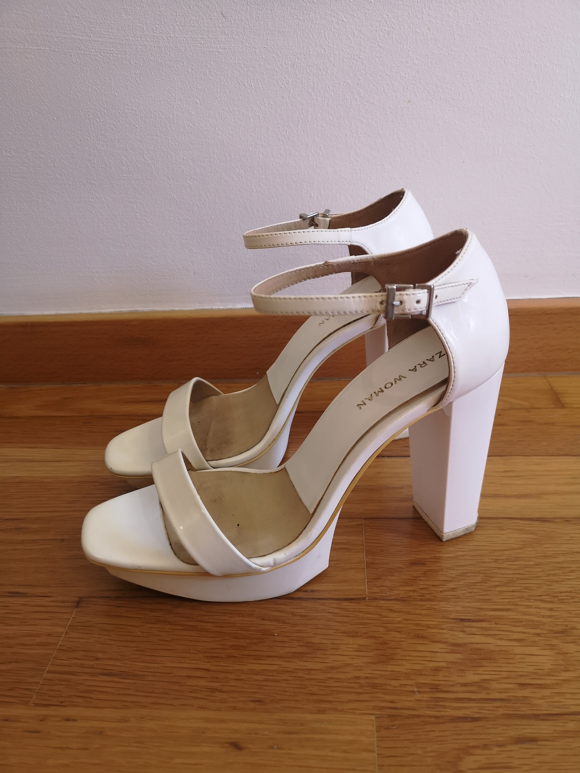 High heels off white hot sale