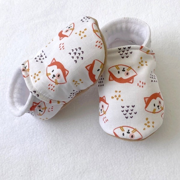 Soft cotton baby slippers with non-slip suede sole, circus tent patterns, fleece lined, babywearing slippers