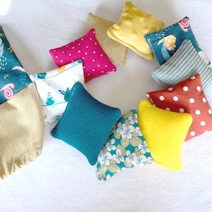 sensory cushions, montessori grip pads, montessori awakening toy